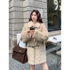 批发原版加厚夹棉 有内里 外套女冬季韩系牛角扣保暖羊羔毛绒长袖大衣