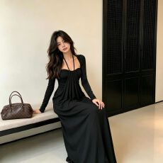 批发女装设计感一字领绑带挂脖拼接<b class='q'>长袖</b>吊带裙女气质修身显瘦长裙