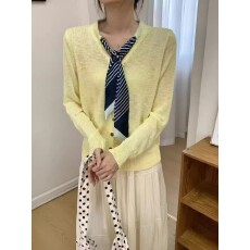 批发新款宽松V领针织开衫女长袖丝巾百搭薄款显瘦上衣外套