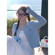批发蓝色<b class='q'>开衫</b>女2025新款独特漂亮秋冬外套减龄洋气巨好看针织衫小上衣