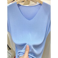 批发夏季薄款纯色v领打底针织衫女设计感舒适轻便休闲冰丝短袖T恤上衣