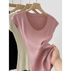 批发粉色U领短袖针织衫女夏季韩系高级感设计感低领锁骨修身显瘦上衣