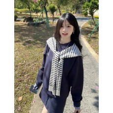 批发条纹披肩外搭女款2026新款春夏黑白小坎肩搭配上衣围巾韩系高级感