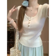 韩系方领纽扣正肩短袖针织衫女夏季修身坑条小个子超好看锁骨上衣