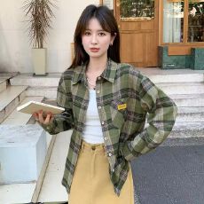 批发2025春女翻领格子长袖<b class='q'>衬衫</b>气质百搭慵懒风韩系<b class='q'>森女</b>风时尚高级