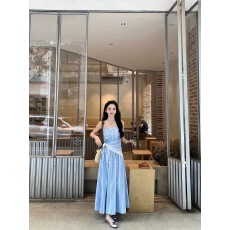 批发蓝色格纹蕾丝<b class='q'>抹胸</b><b class='q'>连衣裙</b>女夏季法式浪漫气质高级感可拆卸吊带长裙
