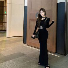 批发美黑色高领蕾丝拼接<b class='q'>连衣裙</b>女2025新款早秋法式气质收腰显瘦长裙