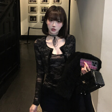 批发蕾丝微透显瘦辣妹上衣<b class='q'>修身</b>吊带背心+短款<b class='q'>外套</b>开衫套装