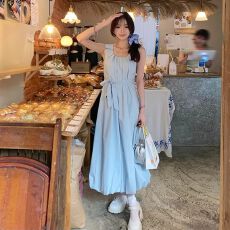 批发蓝色无袖吊带<b class='q'>连衣裙</b>女夏季小个子可爱甜美减龄<b class='q'>花苞</b>裙子