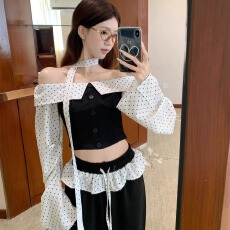 批发波点拼接芭蕾风一字肩抹胸衬衫辣妹阔腿<b class='q'>裤</b><b class='q'>2026</b>春季新款时尚套<b class='q'>装</b>女