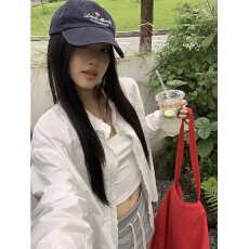 批发<b class='q'>中长款</b>防晒衬衫女夏款2025新款白色外套上衣气质慵懒风法式小衬衣