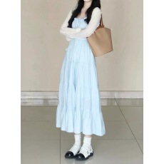 批发法式茶歇蓝色吊带连衣<b class='q'>裙</b>子女夏季2025新款温柔早春装气质修身长<b class='q'>裙</b>