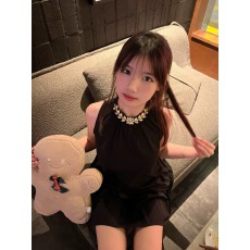 批发法式复古高级感无袖挂脖<b class='q'>衬衫女</b>夏季设计感小众宽松中长款气质上衣
