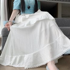 批发白色花边蛋糕半身裙女<b class='q'>夏</b>季新款绝美巨好看不规则荷叶边中长款裙子