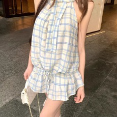 批发法式减龄蝴蝶结格子挂脖<b class='q'>连衣裙</b>女夏季气质休闲显瘦小众A字裙短裙