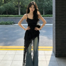 批发不规则黑色蕾丝吊带连衣裙女夏季海边度假绝美气质收腰修身长裙子