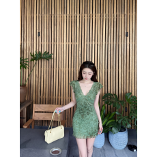 批发原版面料绿色辣妹豹纹V领蕾丝拼接<b class='q'>连衣裙</b><b class='q'>女</b>夏季修身显瘦包臀短裙