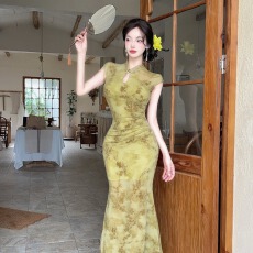 批发绿色设计感性感风新中式改良旗袍连衣裙女装夏季气质绝美包臀短裙