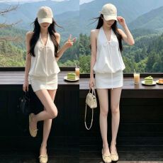 批发夏日绝美韩系套装女白色挂脖花苞<b class='q'>露背</b>上衣夏季包臀裙一整套穿搭