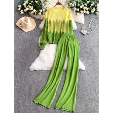 批发时髦套装女秋冬百搭宽松拼色<b class='q'>条纹</b>针织圆领卫衣休闲高腰显瘦阔腿<b class='q'>裤</b>