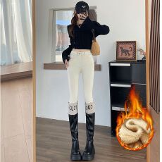批发加绒高腰紧身小脚牛仔裤女2025冬季加厚丰胯蜜桃臀今年流行<b class='q'>铅笔裤</b>