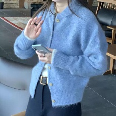 批发韩国简单大方软糯<b class='q'>翻领</b>针织开衫2025秋冬加厚毛衣外套女