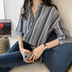 批发有货 2026新款女装<b class='q'>韩版</b>宽松<b class='q'>大码</b>条纹衬衫女七分袖V领上衣