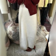 批发慵懒风高腰直筒针织半身裙女秋<b class='q'>冬</b>米白色镂空浣熊绒中长百搭a字裙
