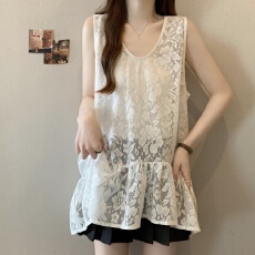 批发实拍<b class='q'>大码</b>U领蕾丝设计下摆不规则宽松百搭显瘦无袖叠穿上衣