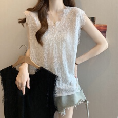 批发实拍2026夏季新款蕾丝边V领无袖<b class='q'>打底衫</b>大码胖MM时尚宽松显瘦背心