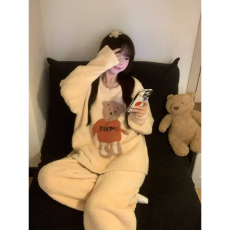 批发大版型日系卡通半边绒睡衣女冬季新款可爱<b class='q'>小熊</b>大码保暖家居服套装
