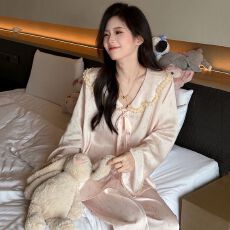 批发【粉兔眠眠】网红爆款春秋长袖冰雪丝<b class='q'>睡衣</b>女精致蕾丝阔袖<b class='q'>卡通</b>套装