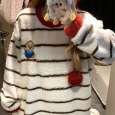 批发秋冬长款睡裙<b class='q'>睡衣</b>女暖暖长毛绒休闲珊瑚绒条纹圆领绒家居服