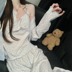 批发带胸垫吊带长袖三件套仿棉<b class='q'>睡衣</b>女纯欲奶蓝波点套装