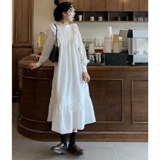 批发山本风高级感赫本3季裙新款冷淡风长袖连衣裙