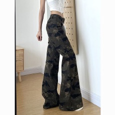 批发<b class='q'>迷彩</b>微喇牛仔<b class='q'>裤</b>女春秋2025新款辣妹不贴腿百搭显瘦低腰工装喇叭<b class='q'>裤</b>