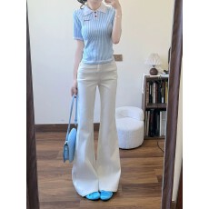 批发美式白色不贴腿<b class='q'>微喇</b><b class='q'>牛仔裤</b>女2025夏季新款低腰显瘦阔腿喇叭裤子