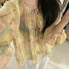 批发CKou唇蔻2026春季法式立心领轻薄小衫系带复古清新印花<b class='q'>衬衫女</b>