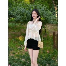 批发韩系杏色一字肩雪纺<b class='q'>衬衫</b>女夏季纯欲辣妹气质修身收腰<b class='q'>显瘦</b>百搭上衣