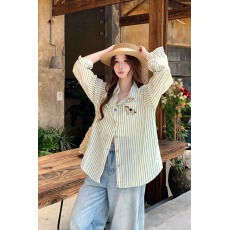 批发实拍条纹长袖衬衫<b class='q'>女</b>2026春夏新款别致慵懒休闲小众设计感上衣外套