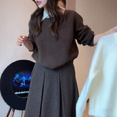 批发撞色翻领百搭网红水洗纯色针织衫女<b class='q'>冬</b>季新款气质设计师长袖毛衣