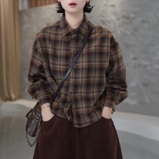 批发翻领磨毛单排扣撞色格子百搭袖扣叠穿<b class='q'>衬衫</b>女2025冬季新款<b class='q'>长袖</b><b class='q'>衬衣</b>