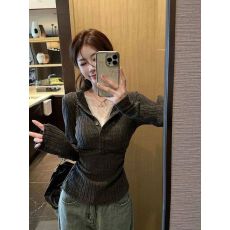 批发纯欲假两件蕾丝V领长袖针织衫2026春秋季修身内搭轻熟气质上衣<b class='q'>女</b>