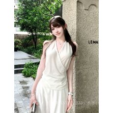 批发法式气质挂脖露肩无袖针织背心夏季修身显瘦洋气时髦百搭上衣女