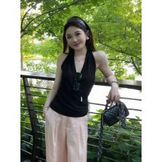 批发法式洋气挂脖露肩无袖针织小衫夏季修身显瘦独特小众百搭上衣女