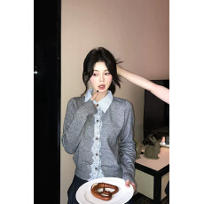 批发<b class='q'>包</b><b class='q'>芯</b>纱】学院风POLO领蕾<b class='q'>丝</b>拼接针织开衫女秋冬假两件设计长袖上衣