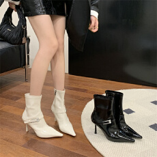 批发富贵一足气质白色瘦瘦靴2025新款漆皮高跟短筒靴钻扣时装靴洋气潮