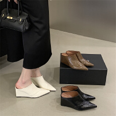 批发富贵一足坡跟包头拖2026春<b class='q'>夏</b>新款尖头高跟半拖编织百搭舒适包头拖