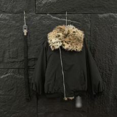 批发大翻领毛毛拼接厚<b class='q'>外套</b>