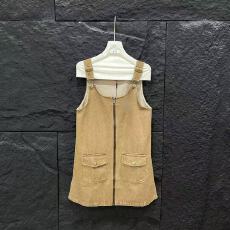 批发贴布绣字母<b class='q'>牛仔</b>背带裙